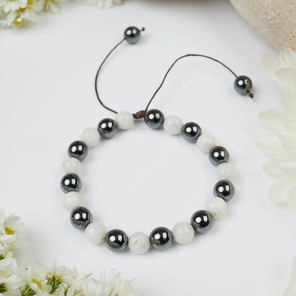 Bracelet Hématite et Pierre de Lune : Paix et Harmonie - Image 3
