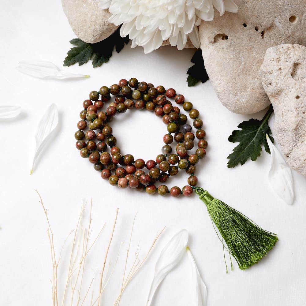 Mala Unakite : Paix intérieure et équilibre émotionnel